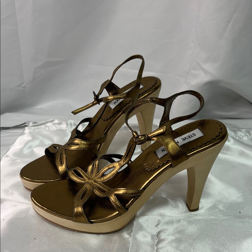 Steve Madden Metallic Gold Strappy Heels